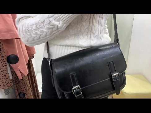 ❤️ Masturbasyon piblik nan jenn femèl FeralBerry ak yon gode nan sal la Fitting ❌ Porno vk nan ht.klassikaprint.ru ❌️